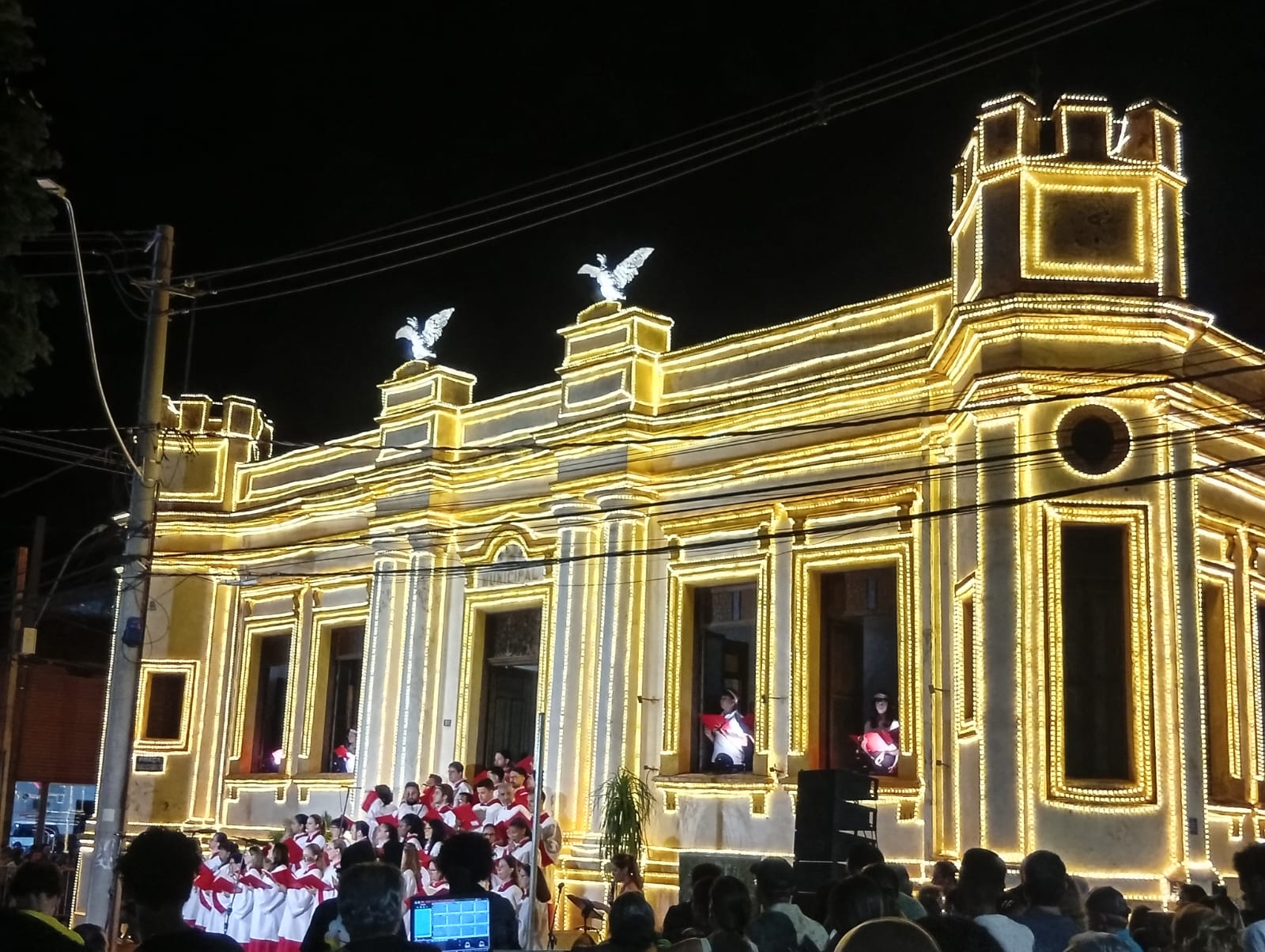 Público prestigia apresentação do Coral no Museu Ruy Menezes