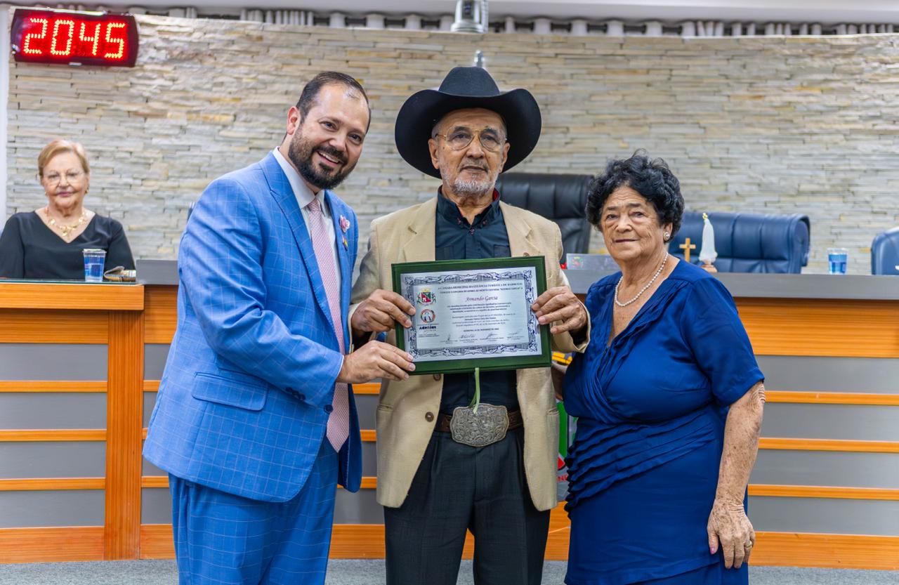 Vereador Itamar Alves realiza sessão solene histórica e entrega o Diploma Cultural “Adonias Garcia”