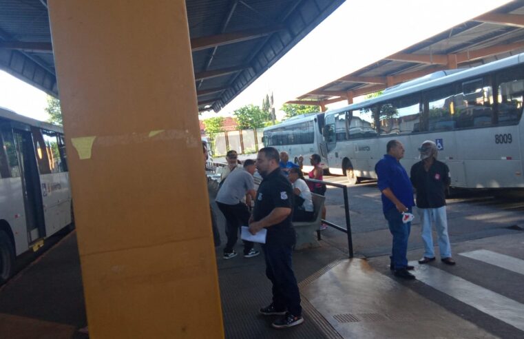 Transporte Coletivo entra em greve com 70% da demanda nos horários de pico