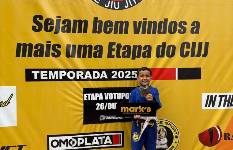 Atleta de Jiu Jitsu patrocinado pela Mark’s Veículos conquista faixa cinza