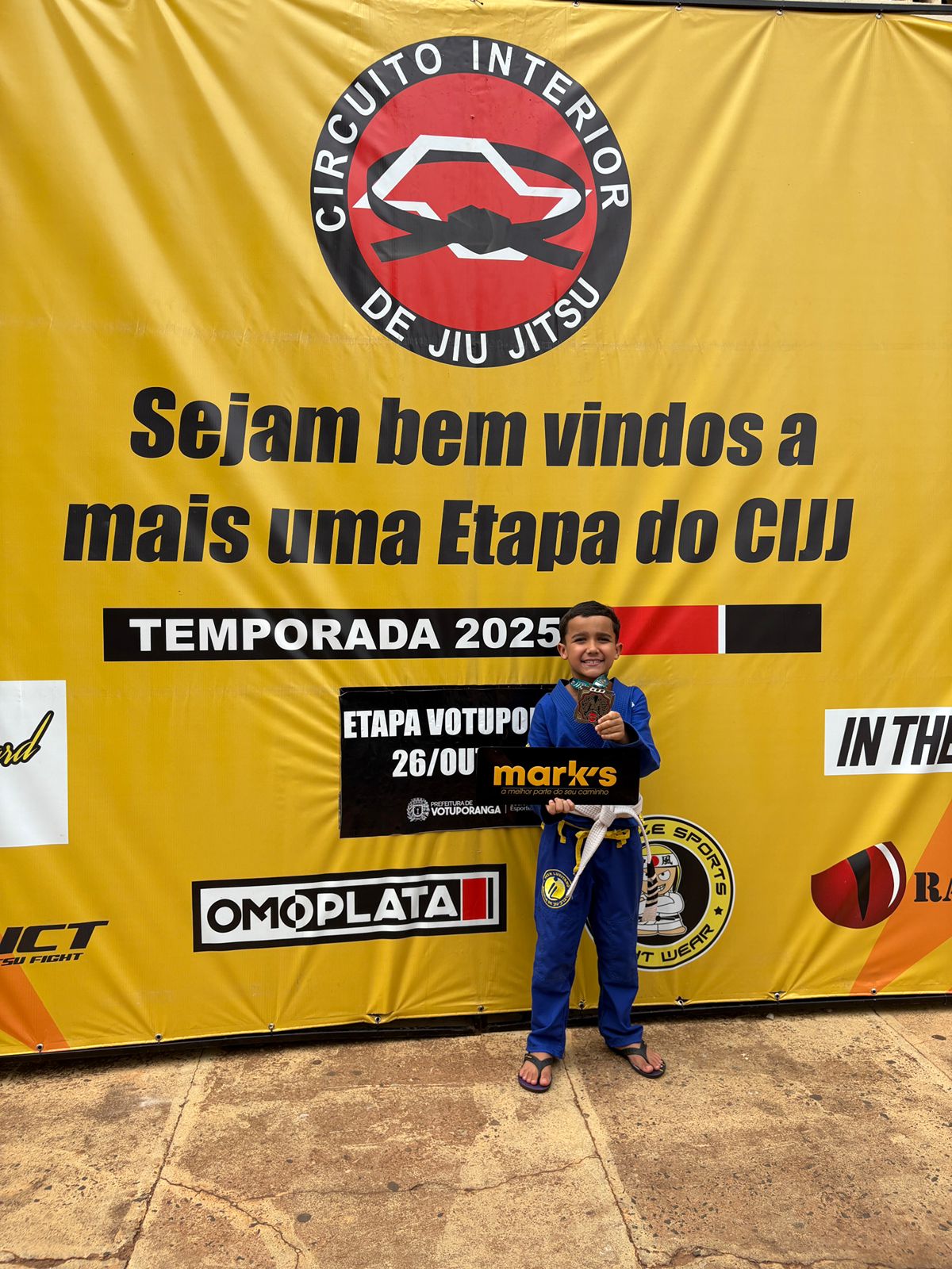 Atleta de Jiu Jitsu patrocinado pela Mark’s Veículos conquista faixa cinza