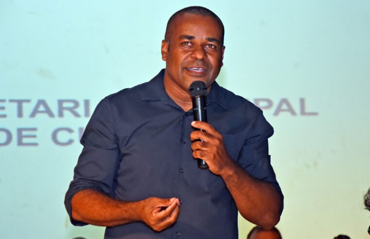 Cultura divulga programação com chegada de Papai Noel, teatro, apresentações e formaturas