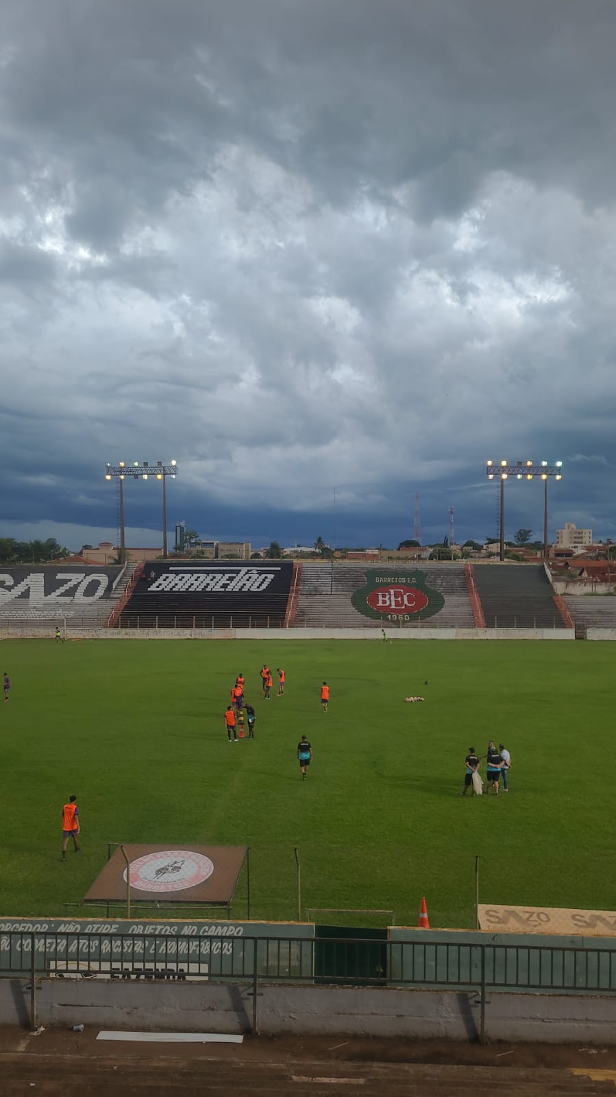 Iluminação do Estádio Fortaleza volta a funcionar