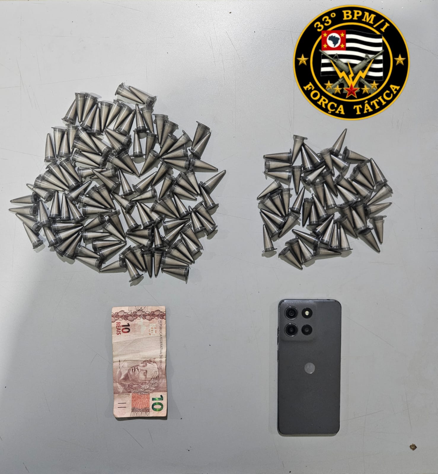 Força Tática faz apreensão de drogas no Luís Spina