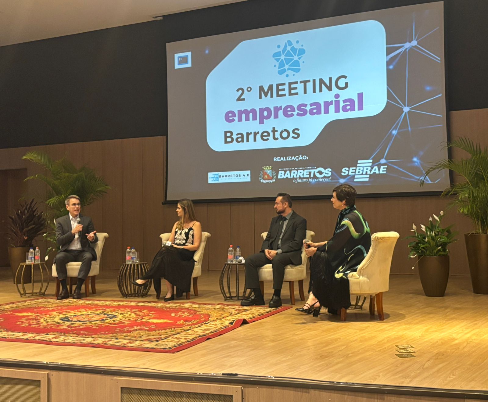 2º Meeting Empresarial recebe grande público