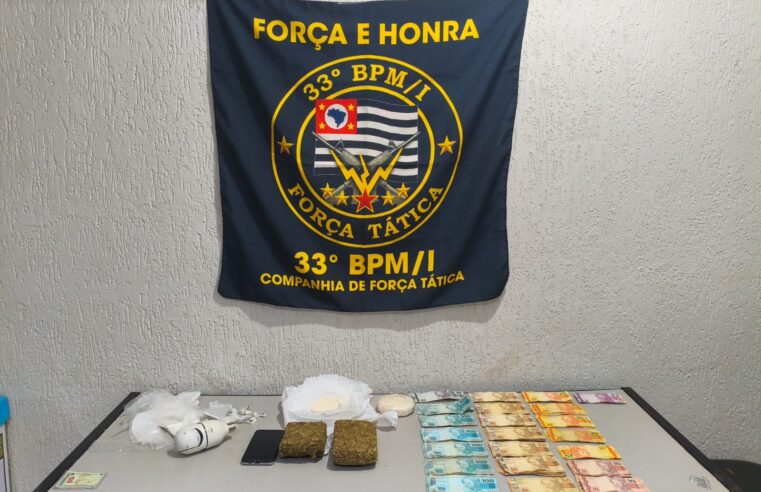 PM faz apreensão de quase 1,5 kg de drogas