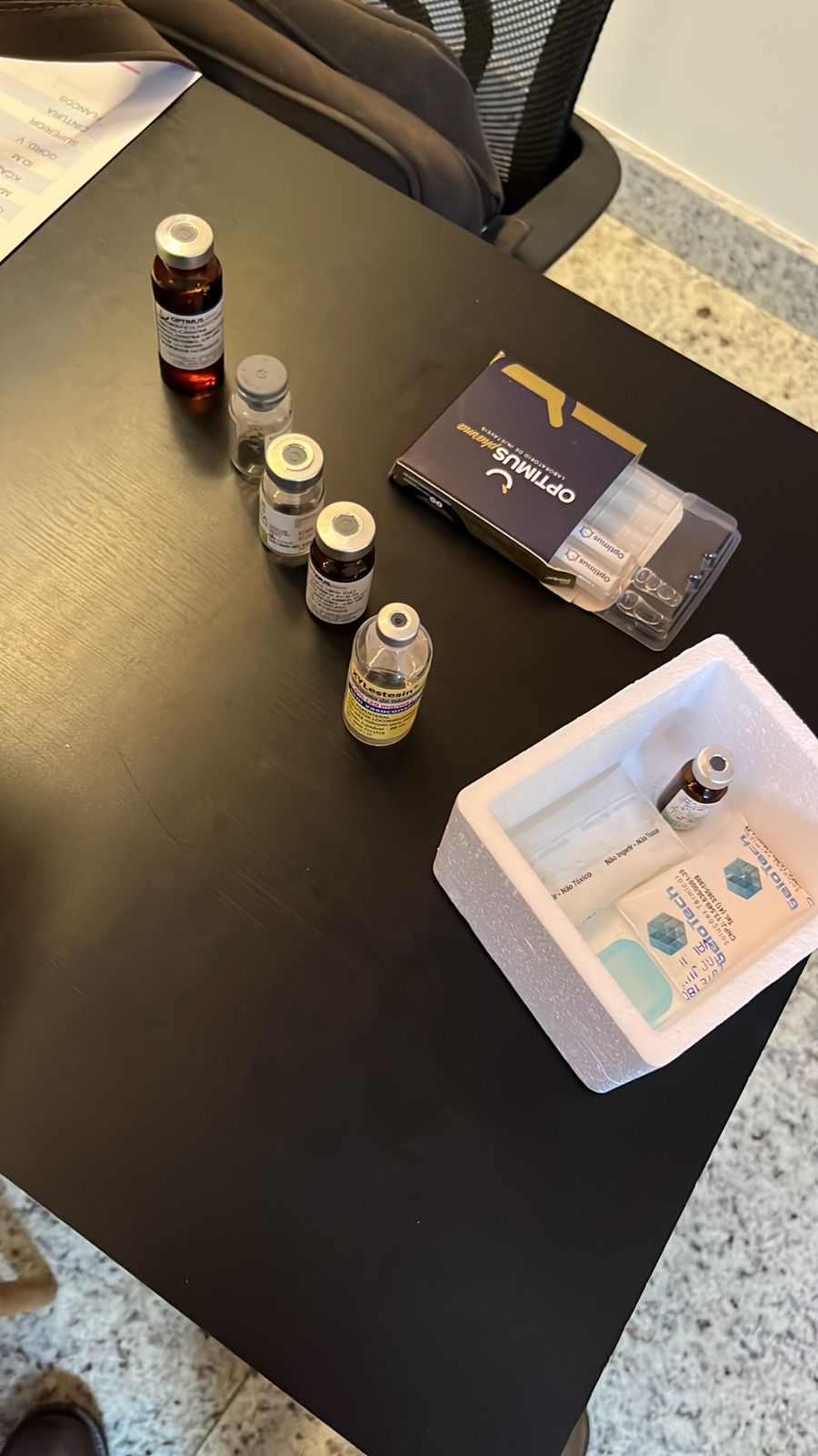 Polícia Civil faz busca e apreensão em clínica sem autorização para aplicar medicamentos emagrecedores