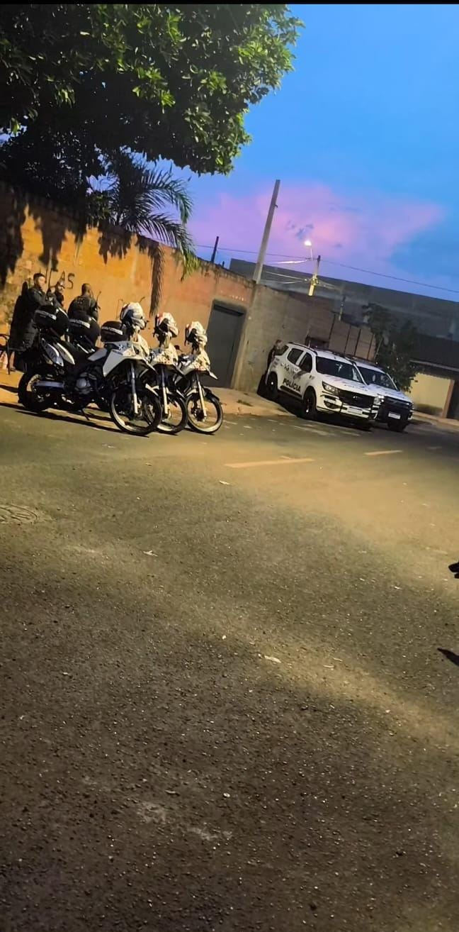 PM prende duas mulheres traficando com carrinho de bebê