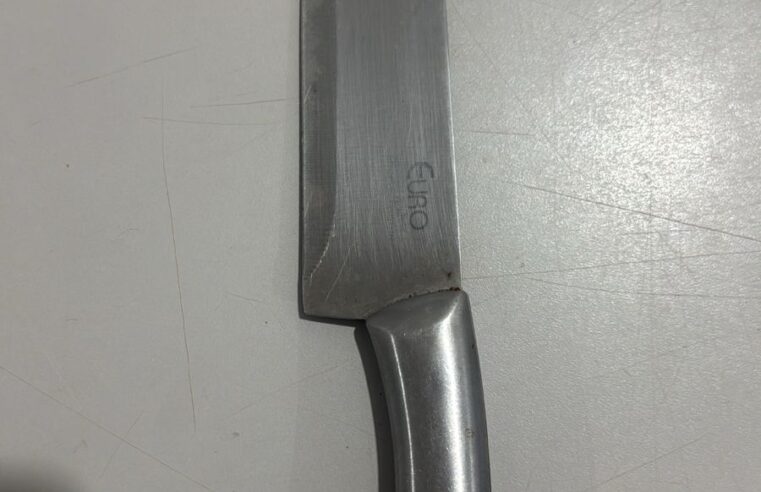 Homem morre com facada no pescoço e autor é preso em flagrante