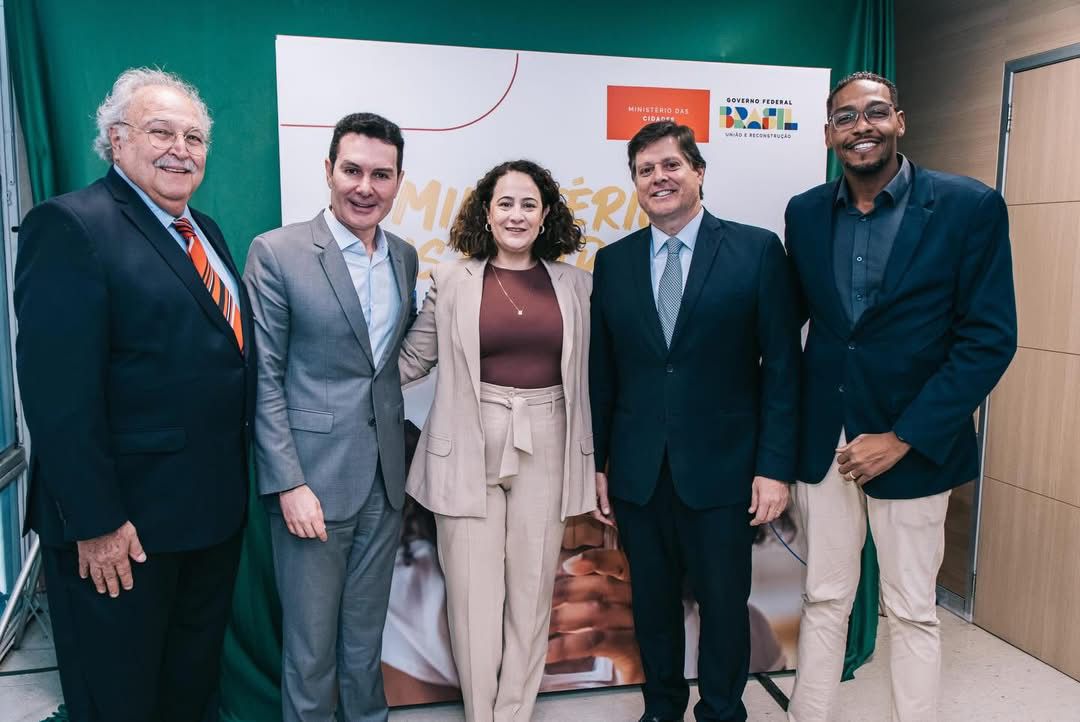 Vice-prefeito e procuradora-geral de Barretos cumprem agenda no Ministério das Cidades