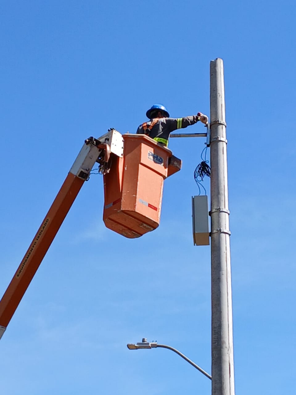 Agricultura vive dia histórico com instalação da primeira câmera de monitoramento rural na Cachoeirinha, afirma dirigente do Sirvarig