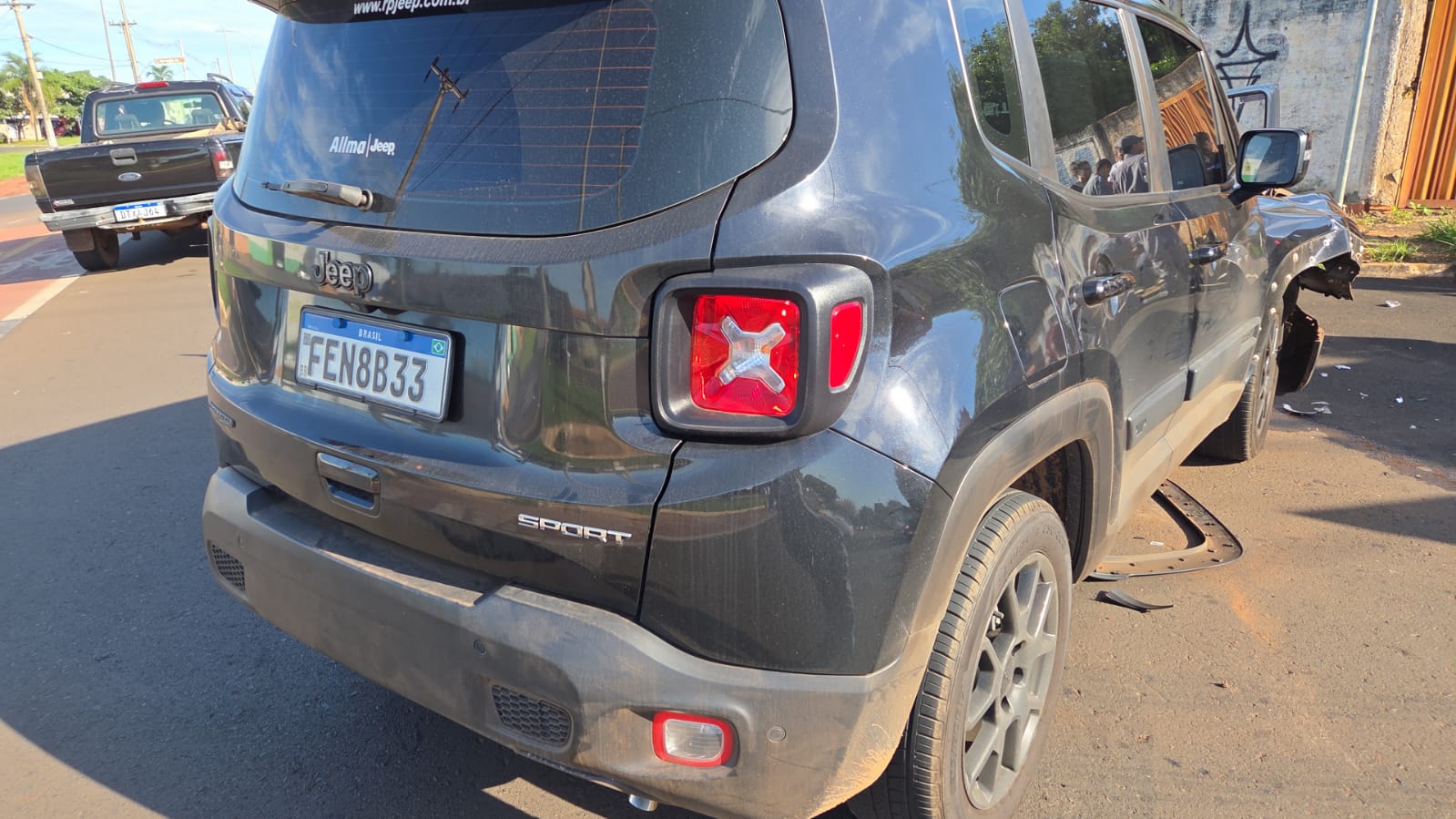 Colisão entre veículos deixa dois feridos em cruzamento de Barretos