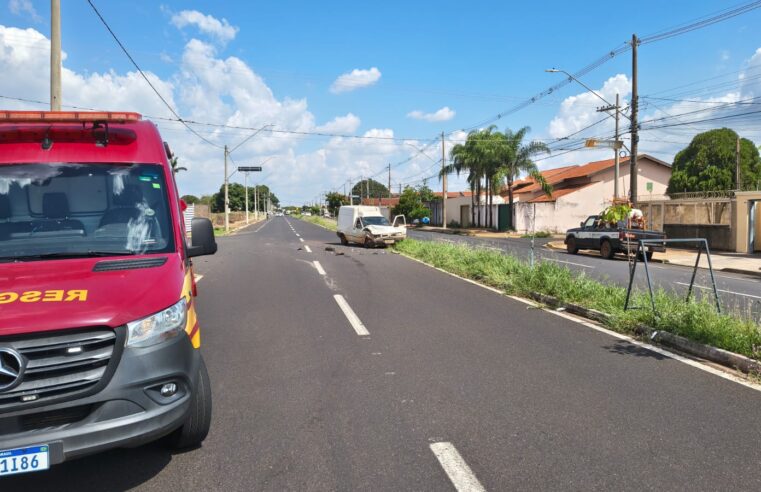 Acidente entre dois veículos é registrado no bairro Jockey Club