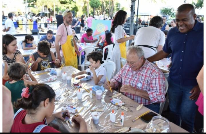 Circuito Sesc de Artes traz atrações na Praça Francisco Barreto