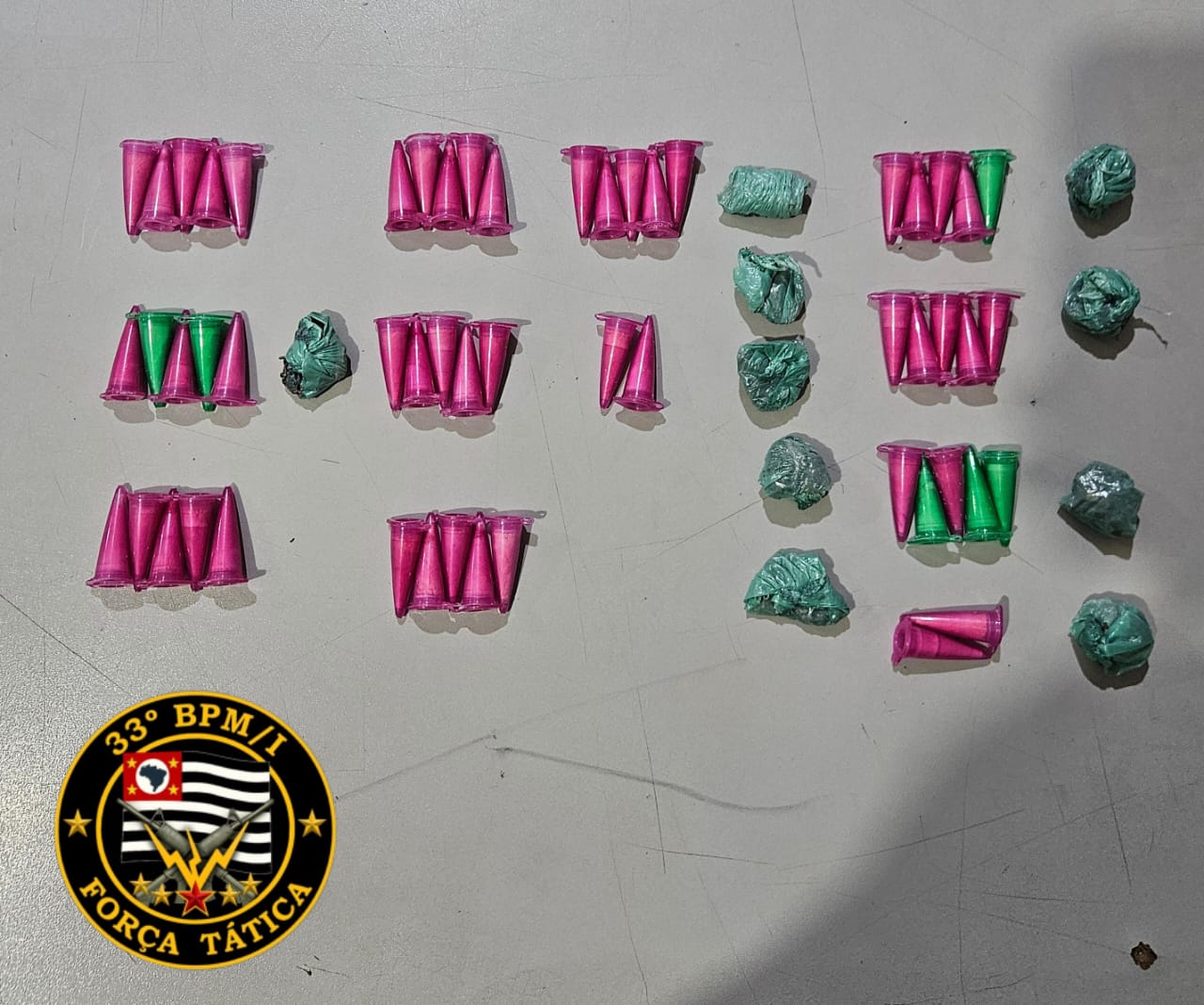 Mulher é presa por tráfico de drogas no bairro Dom Bosco