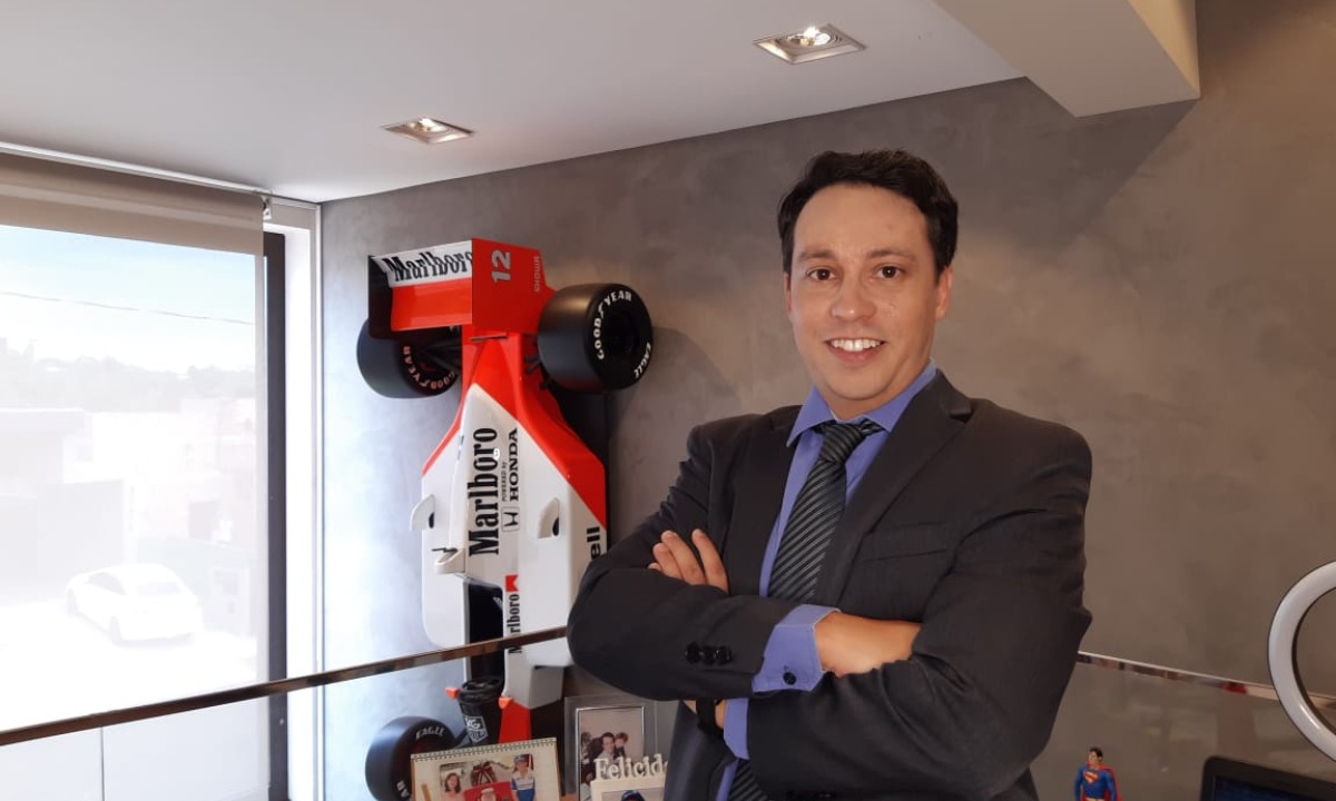 Corpo de Bombeiros de SP publica novas regras para recarga de veículos elétricos em condomínios