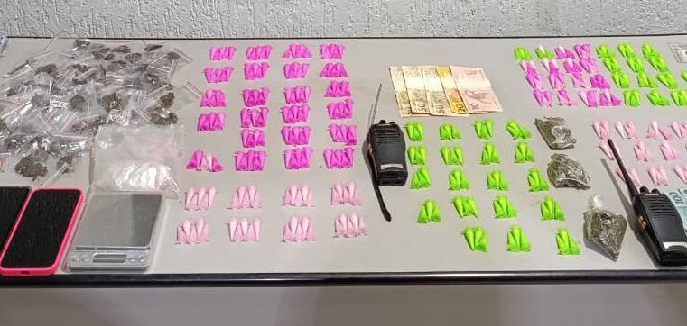 Força Tática prende três por tráfico e apreende menor em Barretos