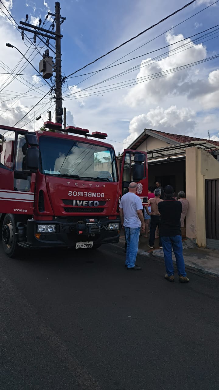 Explosão causada por vazamento de gás interdita residência em Colina