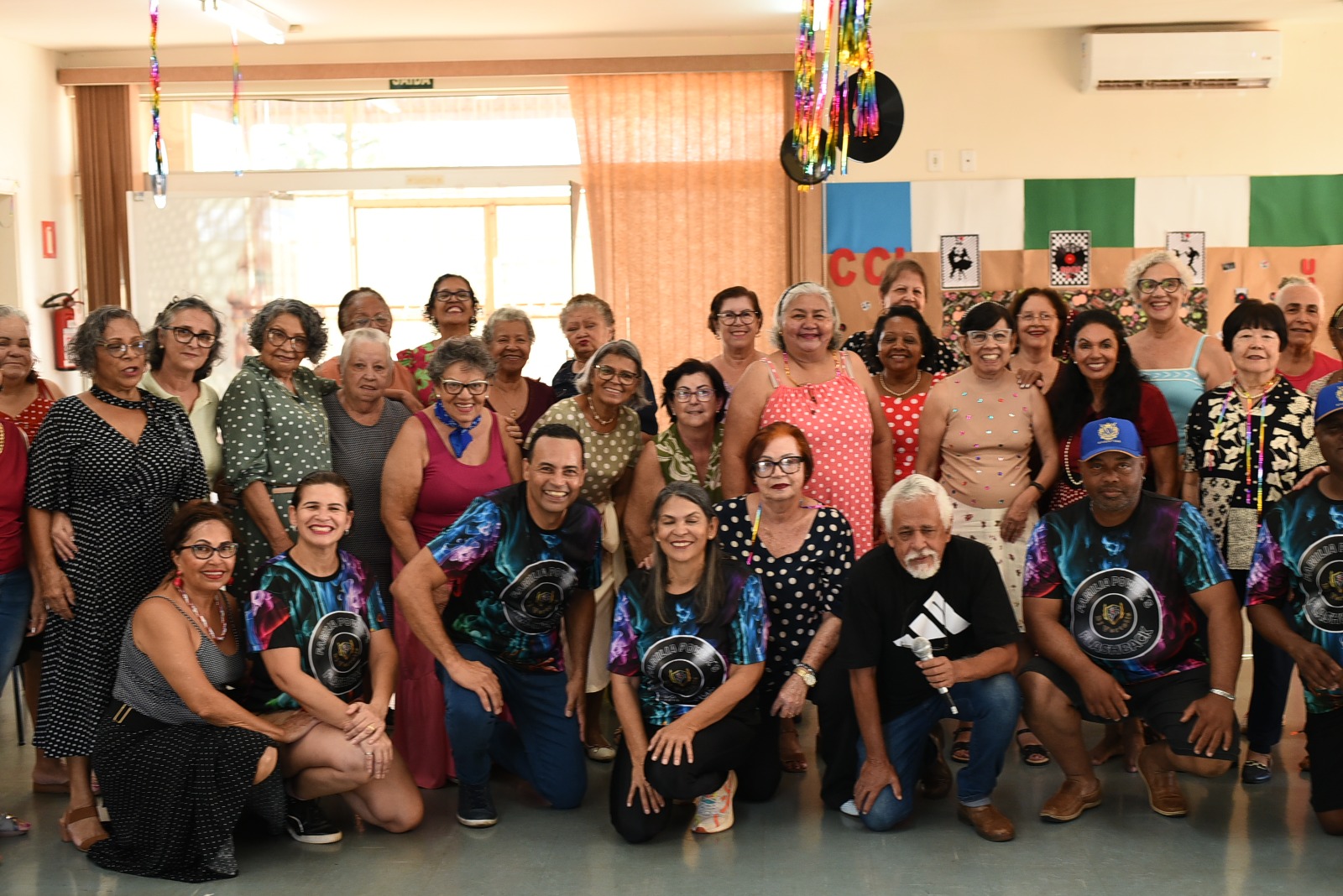 Tarde de Baile Flashback no CCI: evento agitou a quinta-feira, 28, no Jardim Universitário