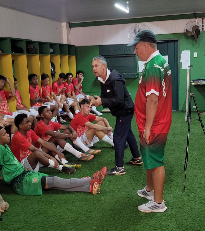 Tourinho vence o Comercial de virada no Sub-17 e assume a liderança do Grupo