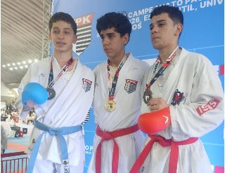 Enzo Papel conquista o Campeonato Paulista Estudantil no litoral