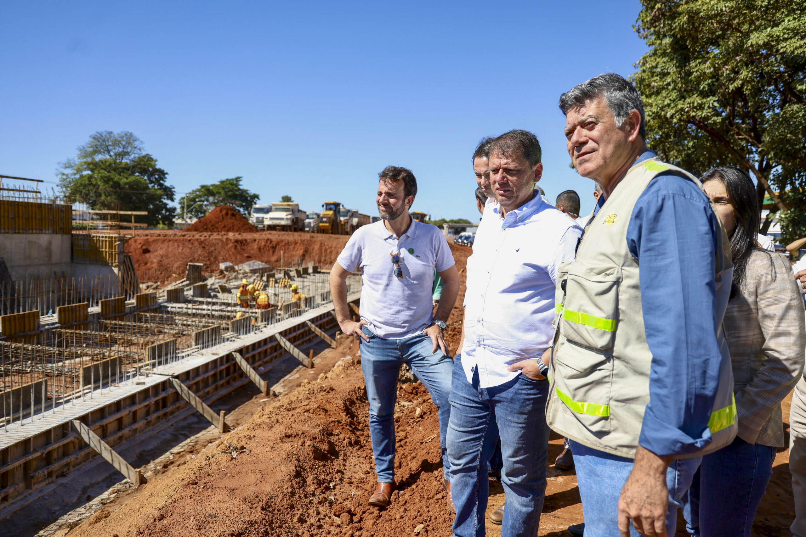 Governo de SP avança em obras do novo viaduto na rodovia Armando de Salles Oliveira, em Bebedouro