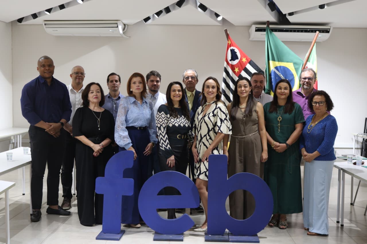 Novos membros do Conselho Curador da FEB tomam posse