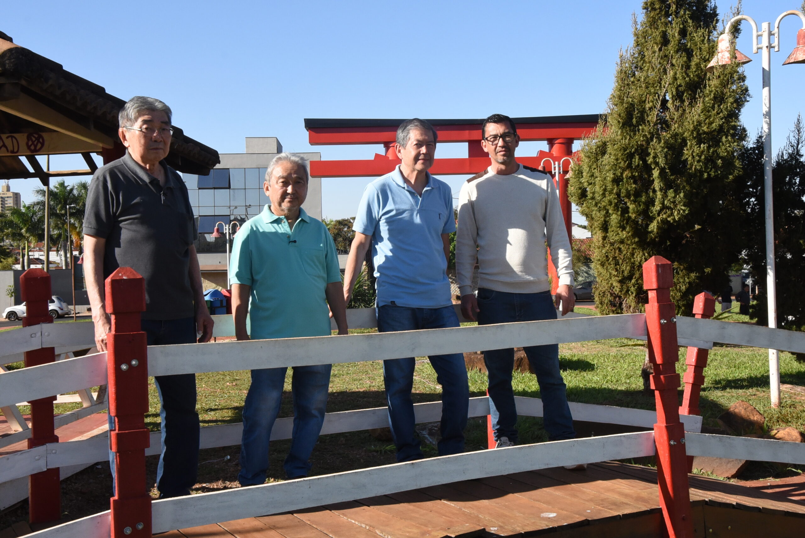Festa e inauguração de praça movimentam comunidade japonesa