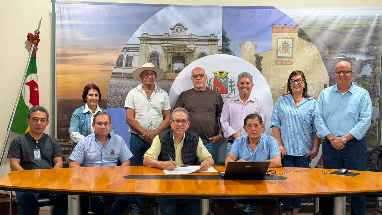 Prefeitura recebe moradores de Ibitu e torna sonho realidade