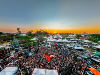 Quem escolhe viver a Festa do Peão de Barretos de forma imersiva, hospedando-se no camping oficial dentro do Parque do Peão, contará com um palco com mais de 35 shows entre os dias 20 e 30 de agosto.