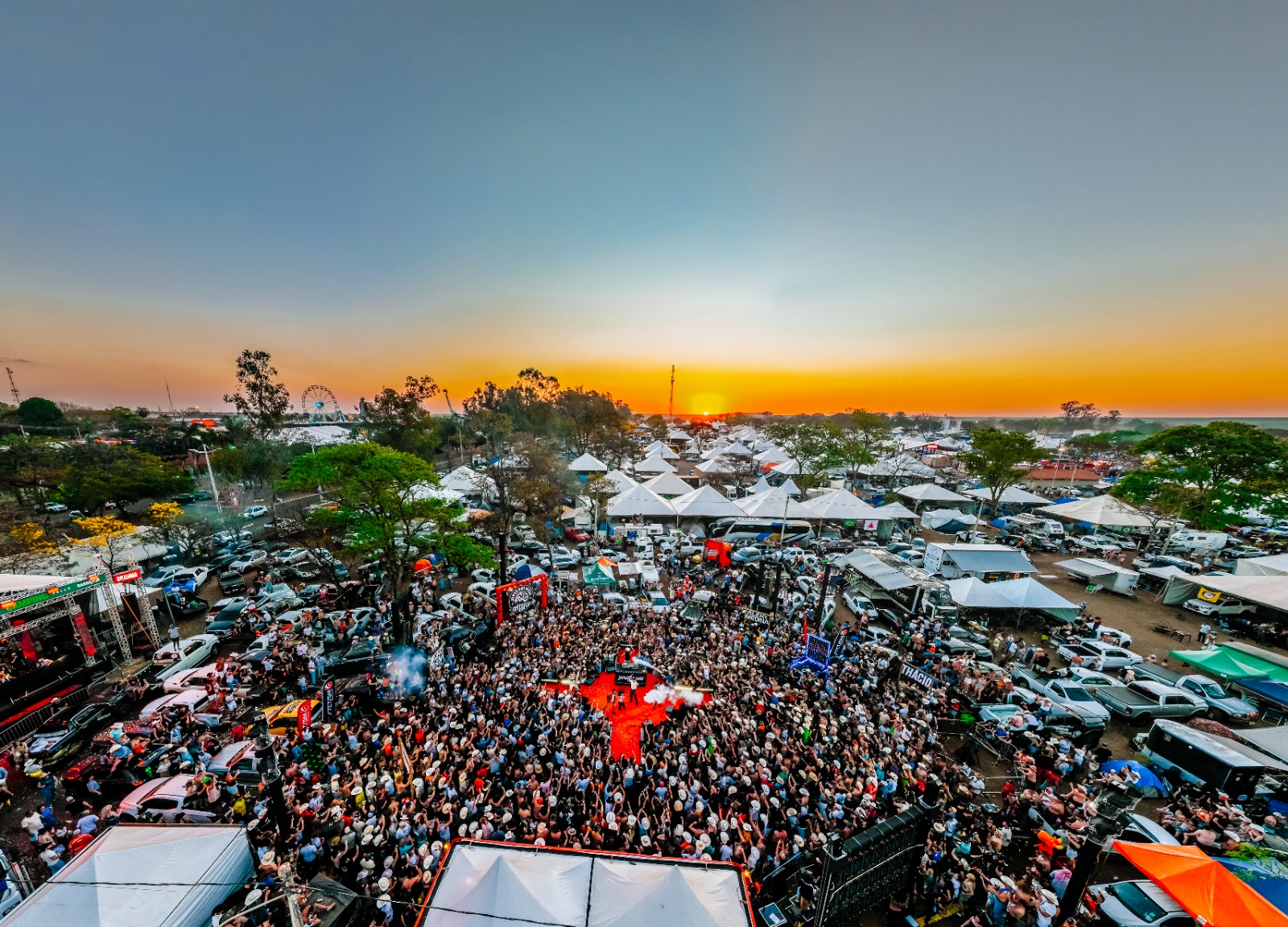Palco do Camping da Festa do Peão de Barretos tem mais de 35 shows exclusivos