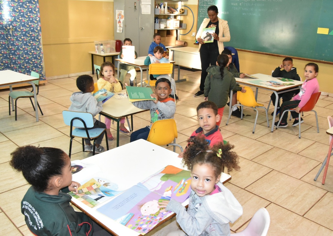 Cerca de 12,3 mil alunos retornam às aulas para o segundo semestre letivo na Rede Municipal